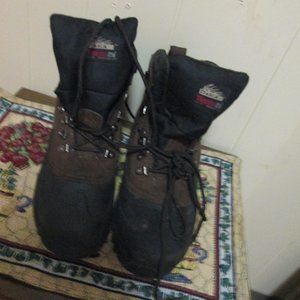 ITHACA THERMO  THIN INSULATE BOOTS SIZE 10  LLTE
